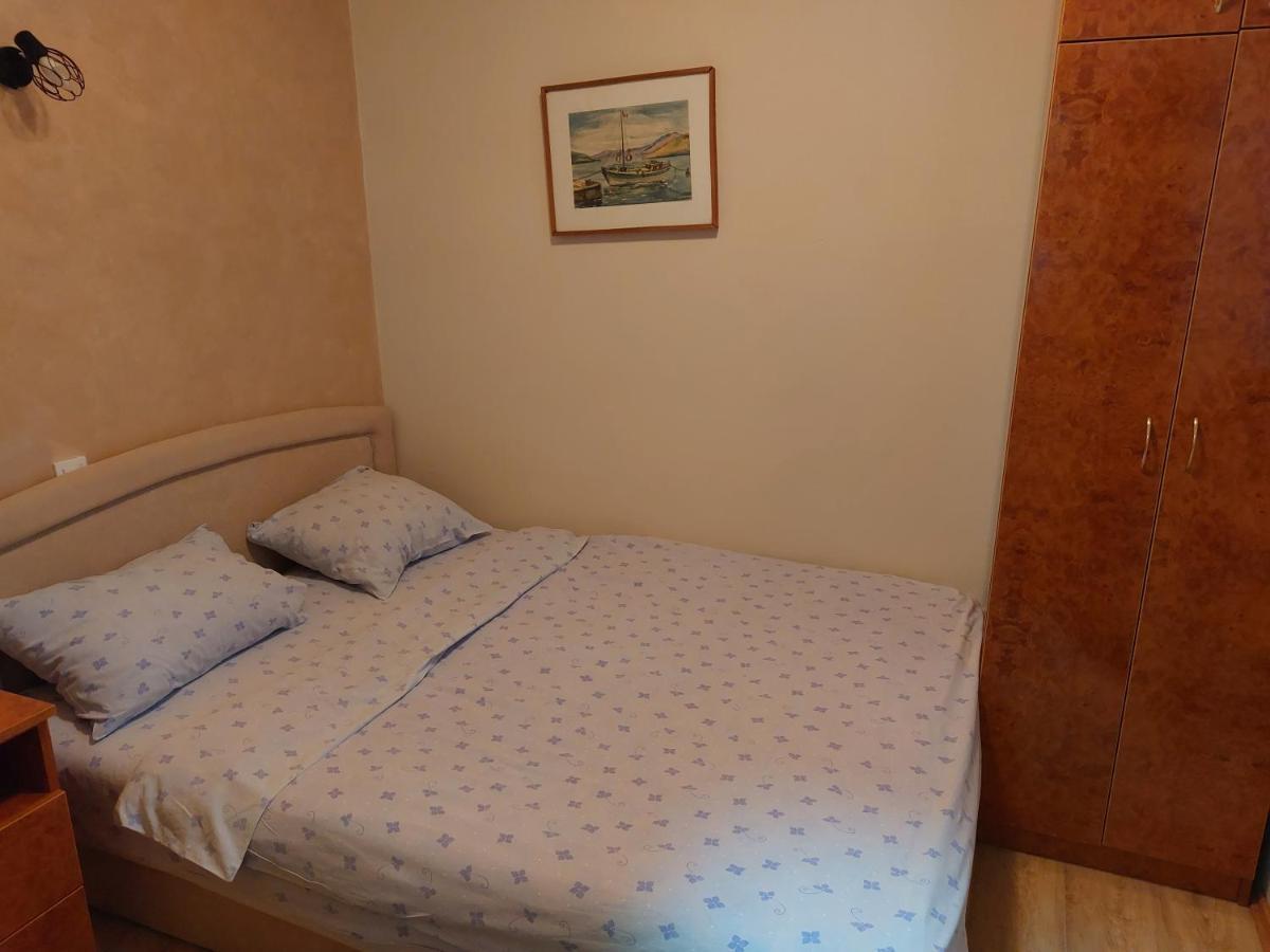 Eho Apartment *